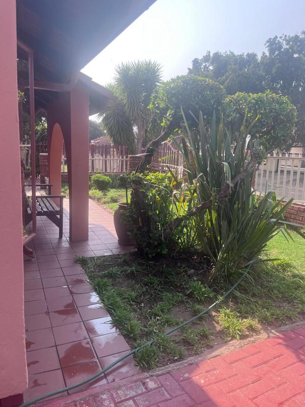 4 Bedroom Property for Sale in Riviera Park North West